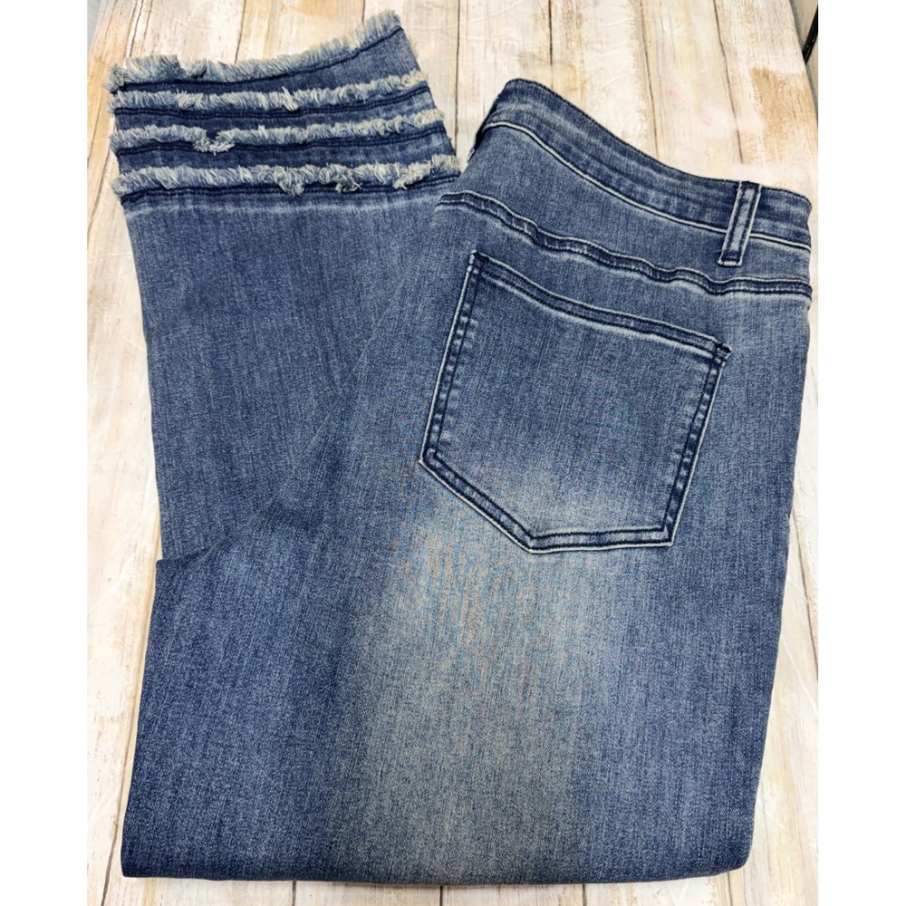 John Mark Womens Frayed Fringe Hem Capri Jeans Medium Wash Boho Size 12 NWT